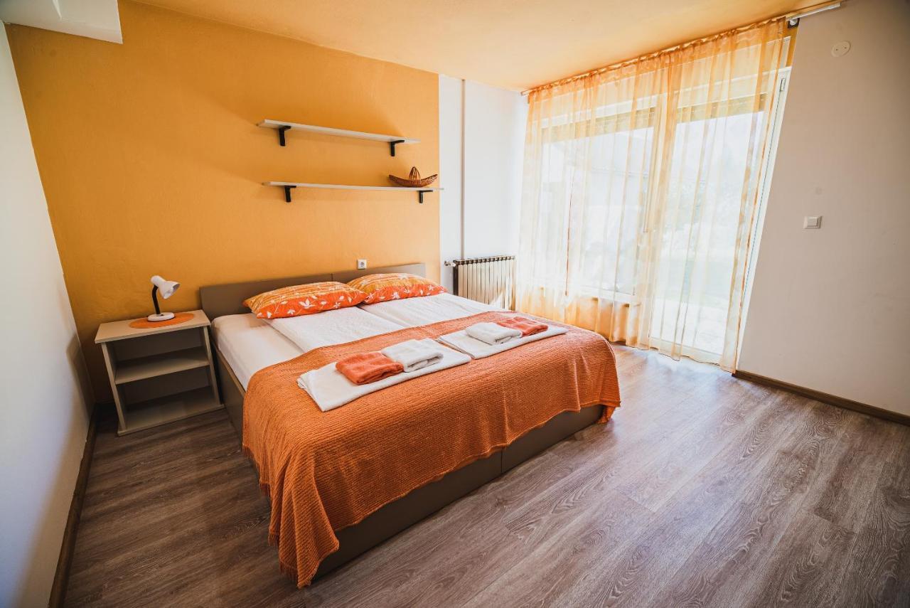 Apartma Rombon Brdo With Free Onsite Parking โบเว็ก ภายนอก รูปภาพ