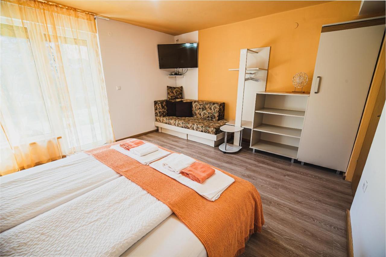 Apartma Rombon Brdo With Free Onsite Parking โบเว็ก ภายนอก รูปภาพ