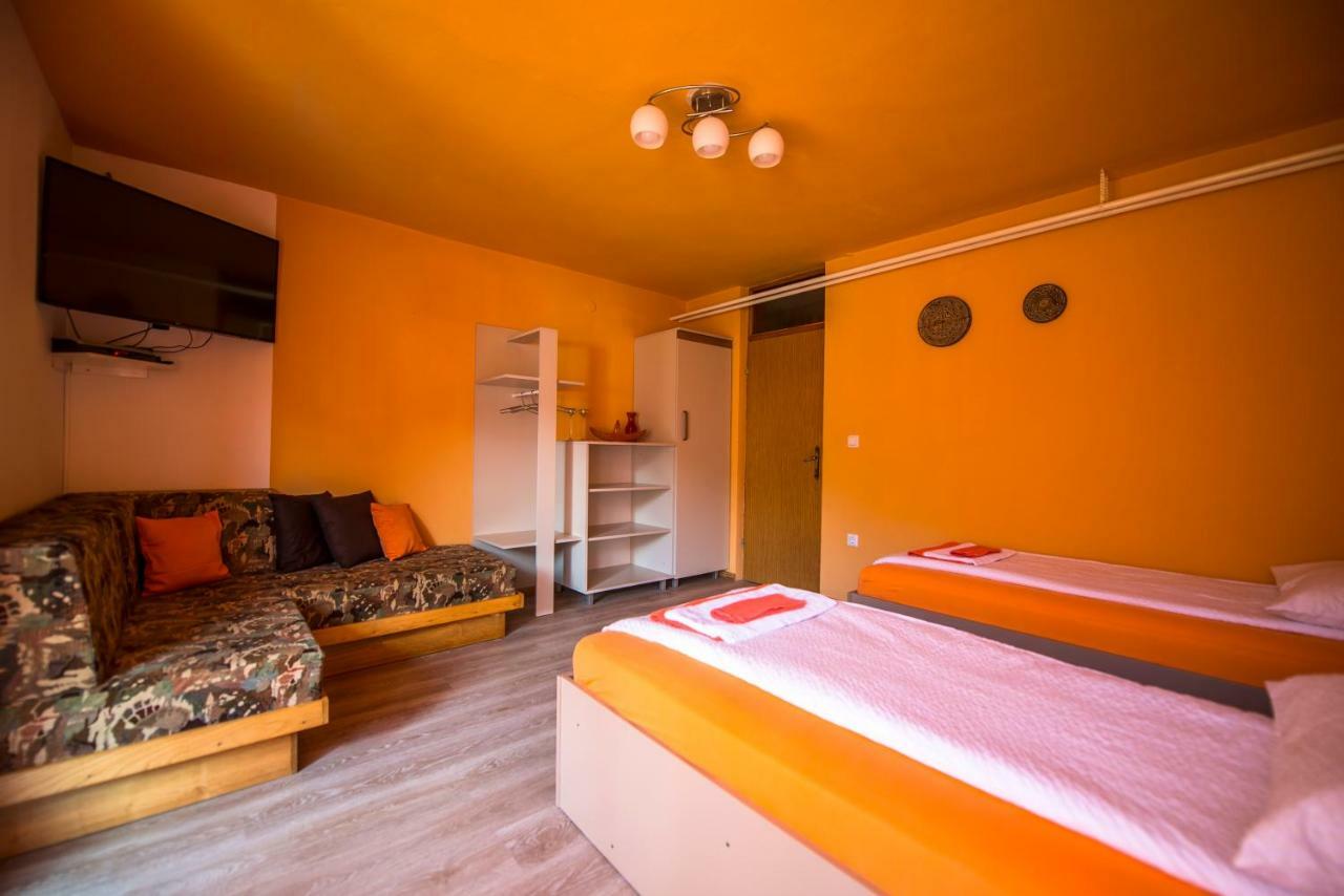 Apartma Rombon Brdo With Free Onsite Parking โบเว็ก ภายนอก รูปภาพ